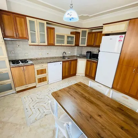 Pleasant And Central Flat With Jacuzzi And Private Pool In
