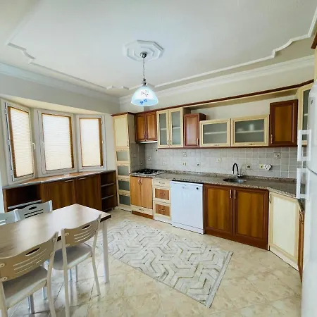公寓 Pleasant And Central Flat With Jacuzzi And Private Pool In *